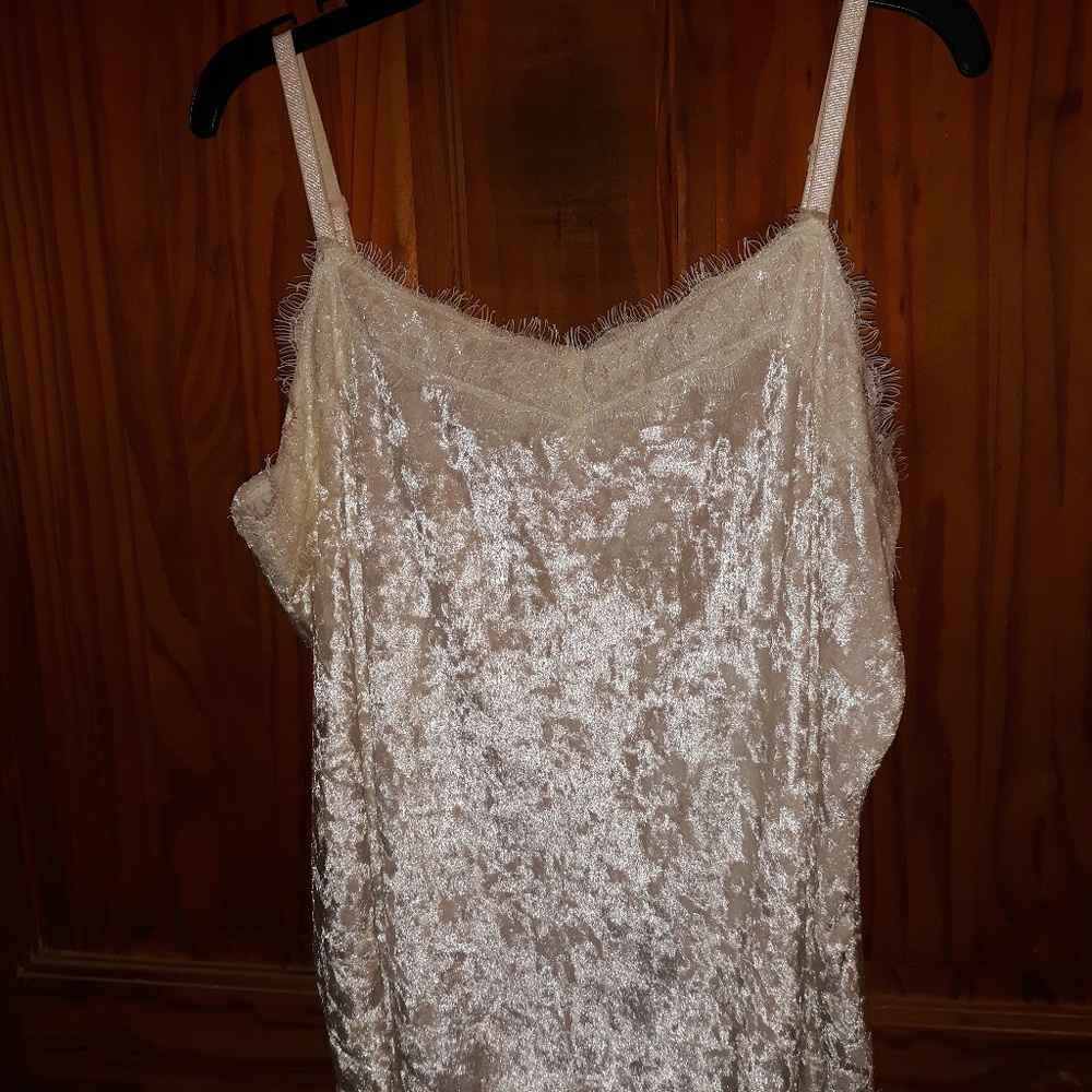 NOBO tank large nwot